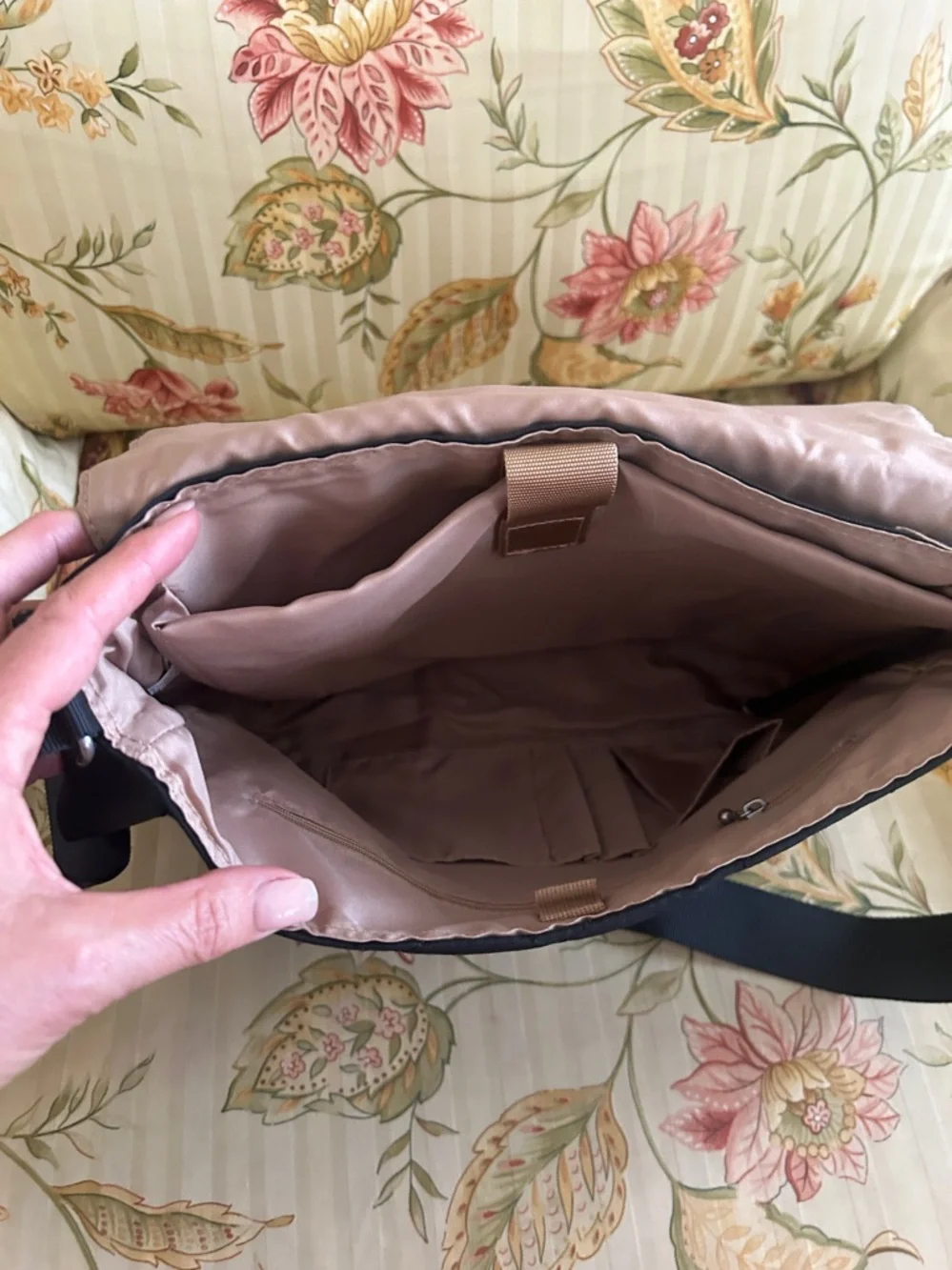 Baggallini Laptop Travel Messenger Bag